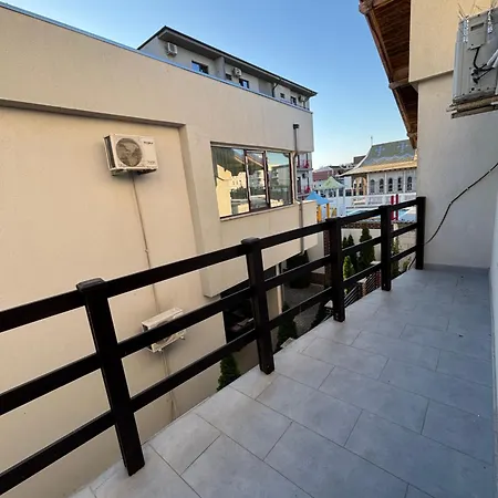 Taz Apartmán Năvodari